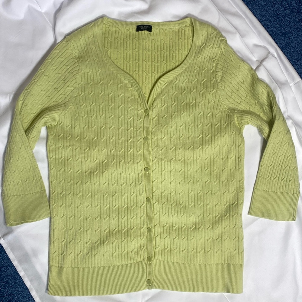 Talbot Women's 3/4 sleeve sweater, Vneck  green color, Petite medium